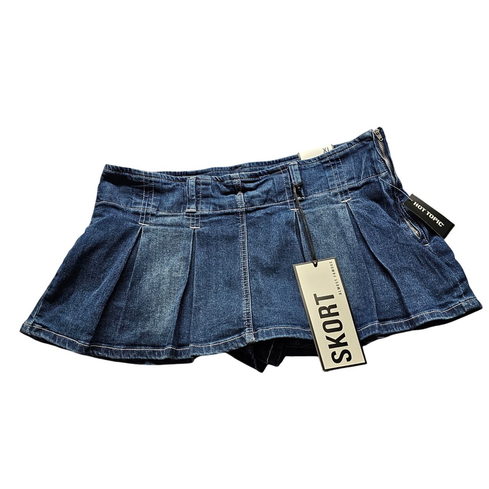 NWT Hot Topic Almost Famous Blue Denim Pleated Mini Skort XL Blue Side Zip